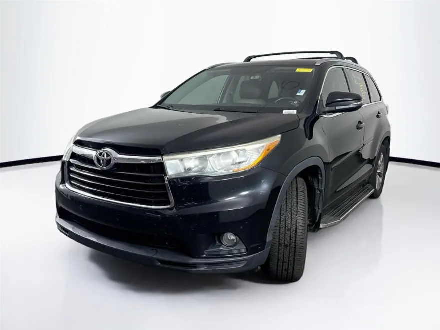 2015 Toyota Highlander XLE photo 1