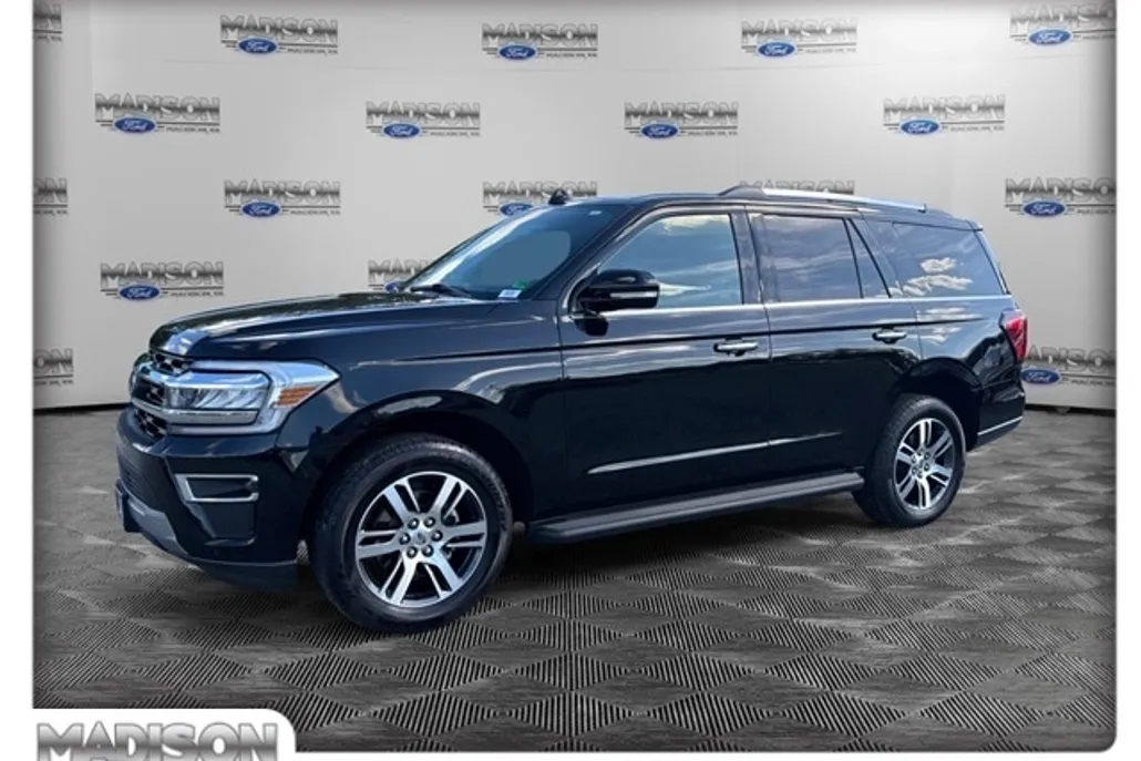 2024 Ford Expedition Limited photo 1