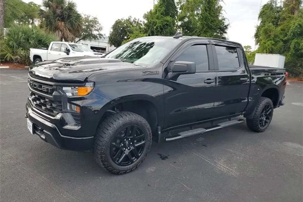 2024 Chevrolet Silverado 1500 Custom Trail Boss photo 1
