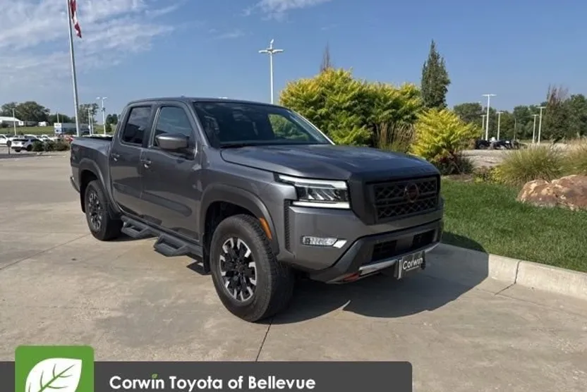 2022 Nissan Frontier PRO-4X photo 1