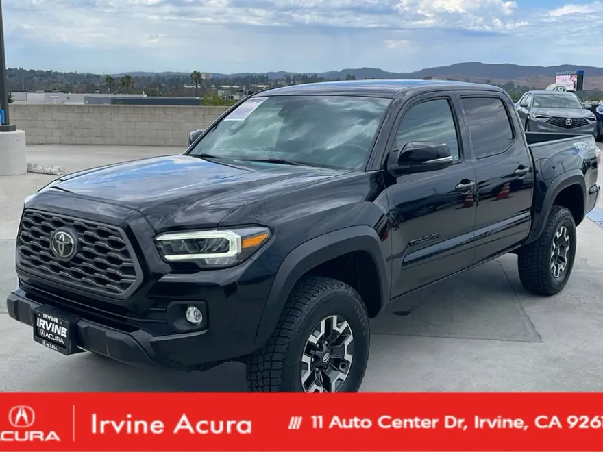 2023 Toyota Tacoma TRD Off-Road V6 photo 1