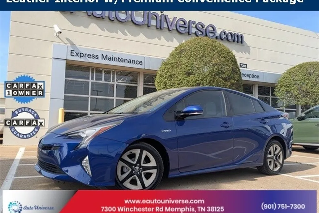 2016 Toyota Prius Four Touring photo 1