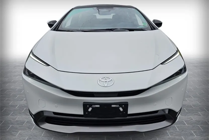 2024 Toyota Prius Limited photo 1