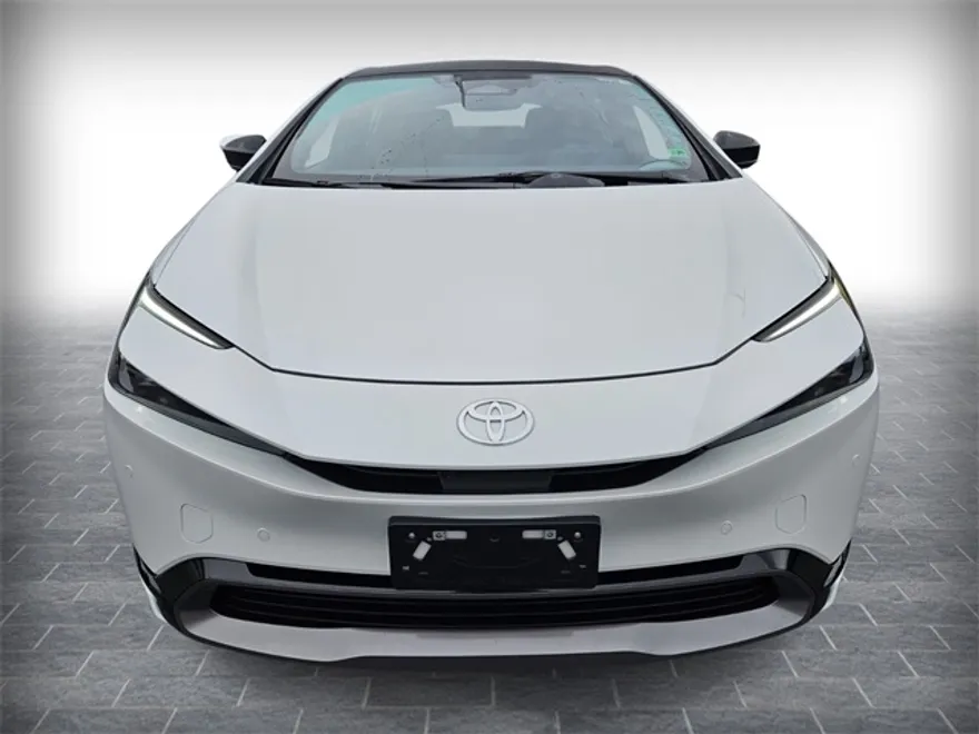 2024 Toyota Prius Limited photo 1