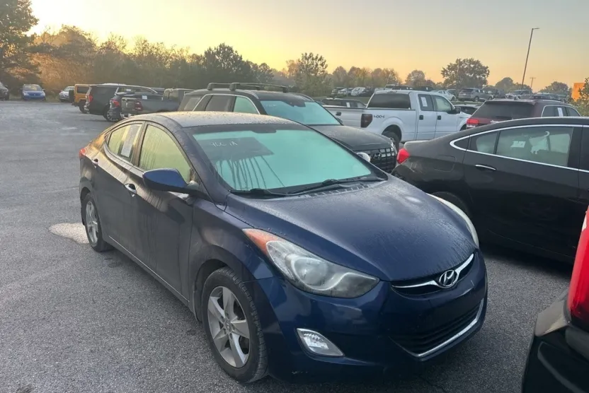 2013 Hyundai Elantra GLS photo 1