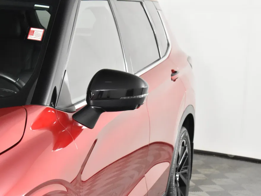 2023 Mitsubishi Outlander SE Black Edition Ralliart photo 1
