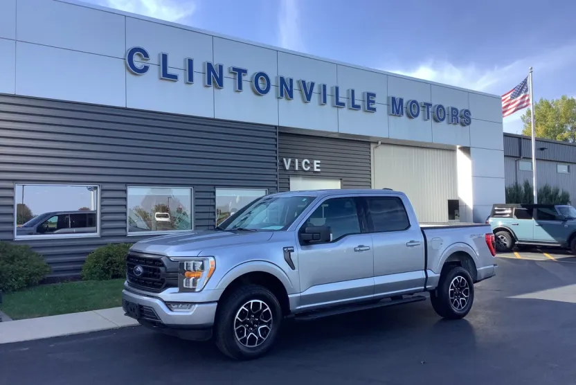 2021 Ford F-150 XLT photo 1