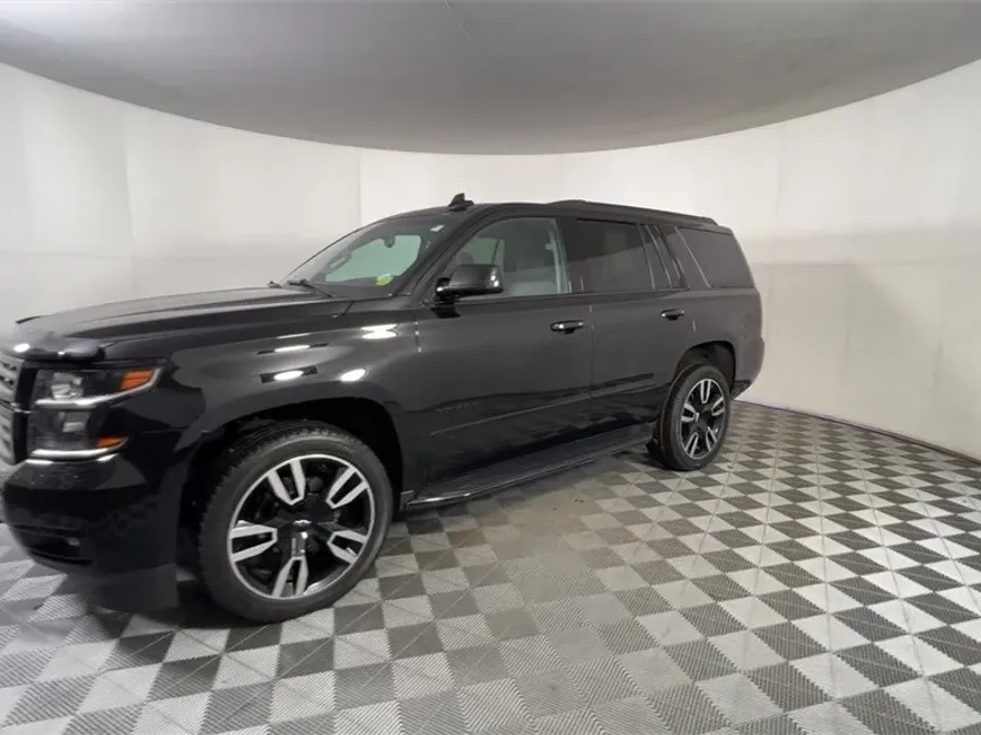 2019 Chevrolet Tahoe Premier photo 1