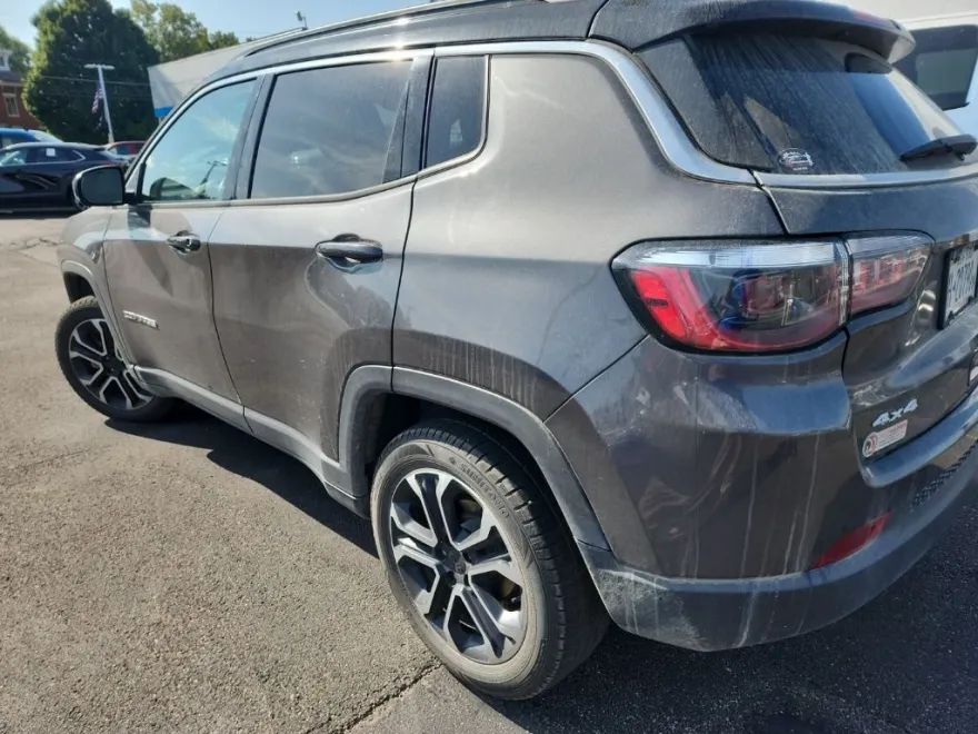 2022 Jeep Compass Limited photo 1