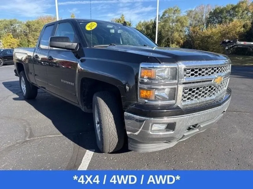 2015 Chevrolet Silverado 1500 LT photo 1