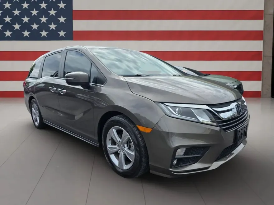 2020 Honda Odyssey EX-L photo 1