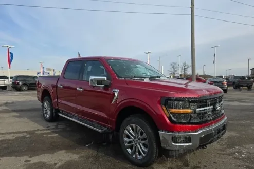 2025 Ford F-150 XLT photo 2
