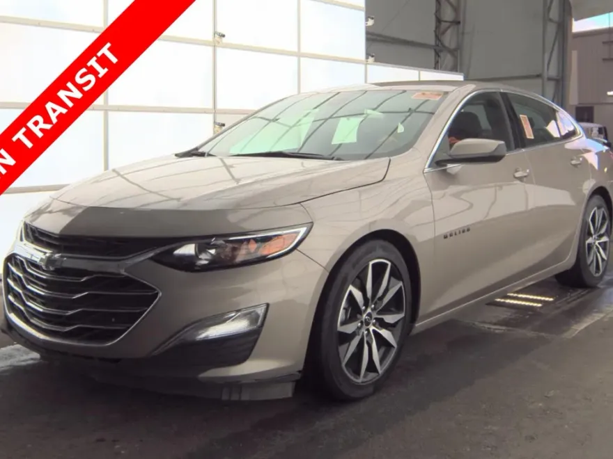 2022 Chevrolet Malibu RS photo 1
