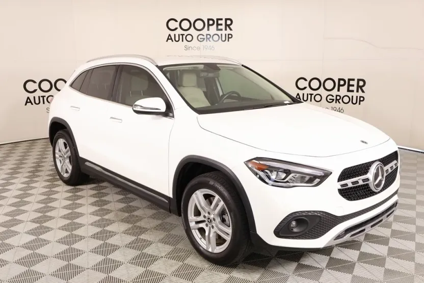 2023 Mercedes Benz GLA 250 photo 1