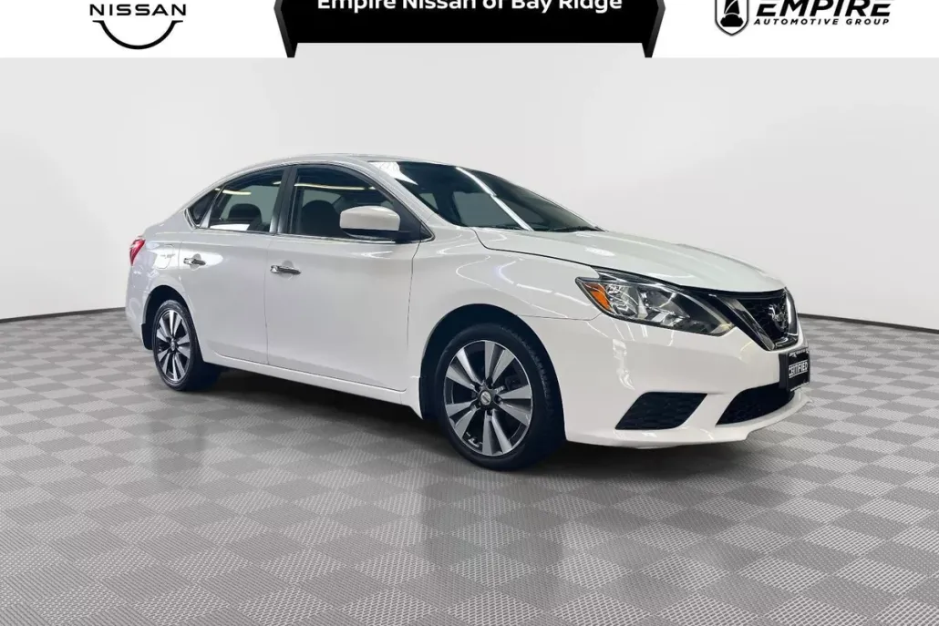 2019 Nissan Sentra SV photo 1