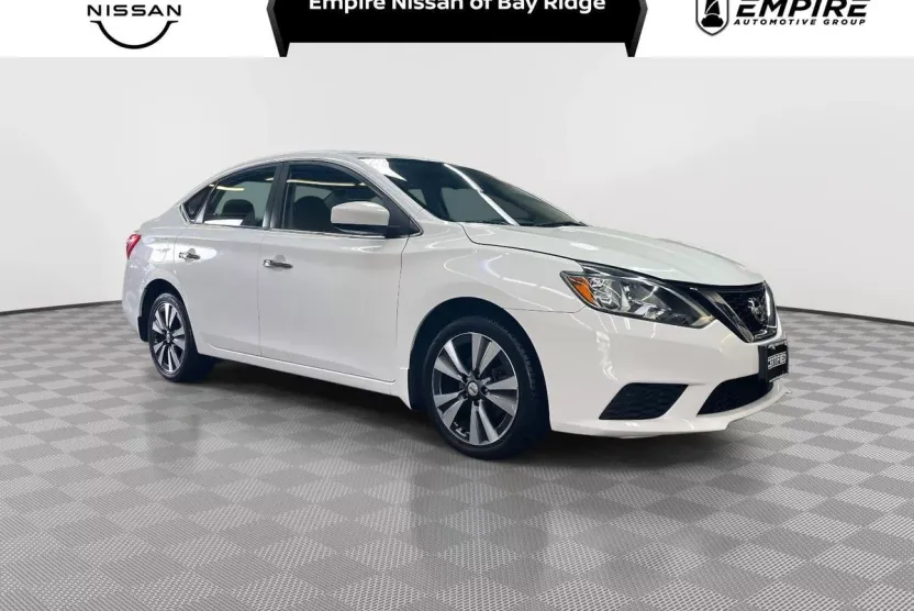2019 Nissan Sentra SV photo 1