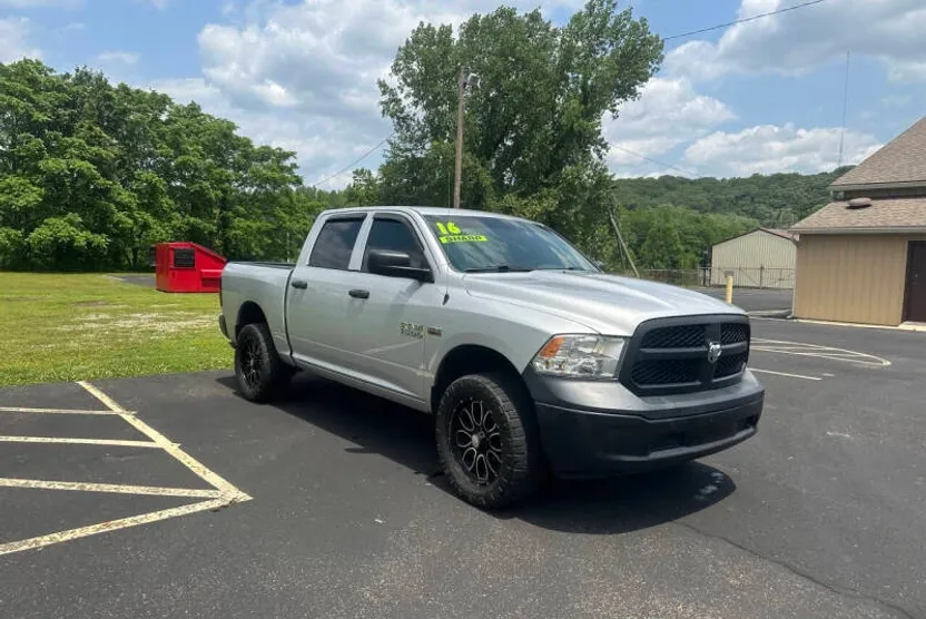 2016 Ram 1500 Tradesman photo 1