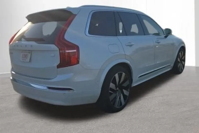 2023 Volvo XC90 Recharge Ultimate photo 1