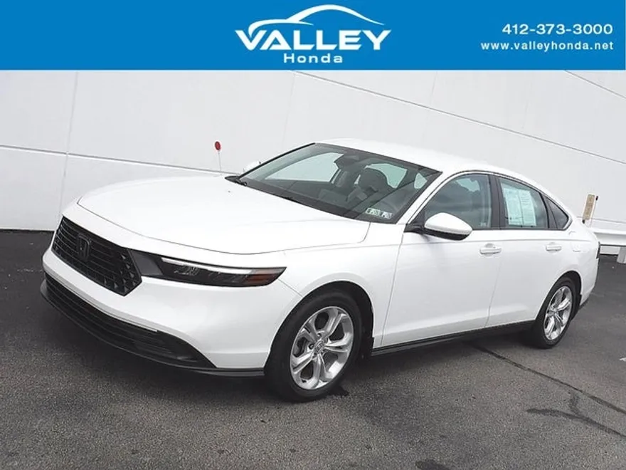 2023 Honda Accord LX photo 1