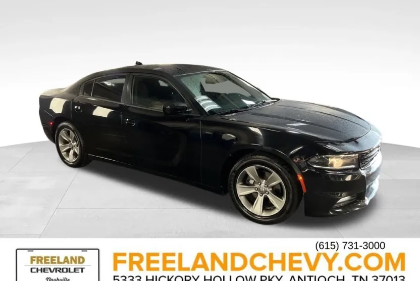 2018 Dodge Charger SXT Plus photo 1