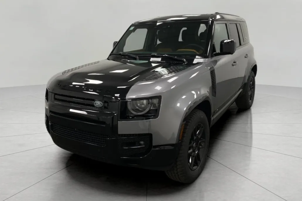 2024 Land Rover Defender 110 X photo 1