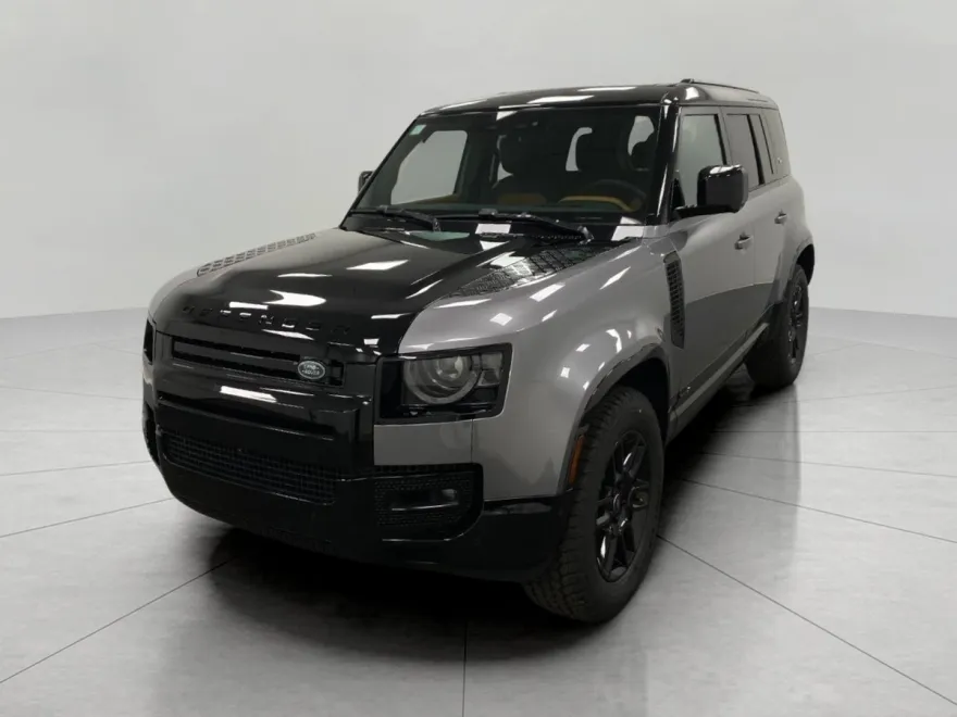 2024 Land Rover Defender 110 X photo 1