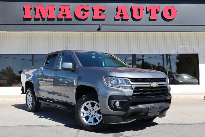 2022 Chevrolet Colorado LT photo 1