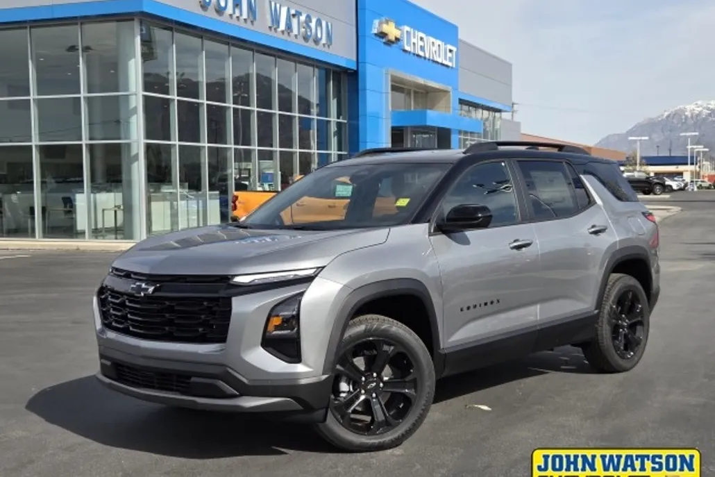 2025 Chevrolet Equinox LT photo 1