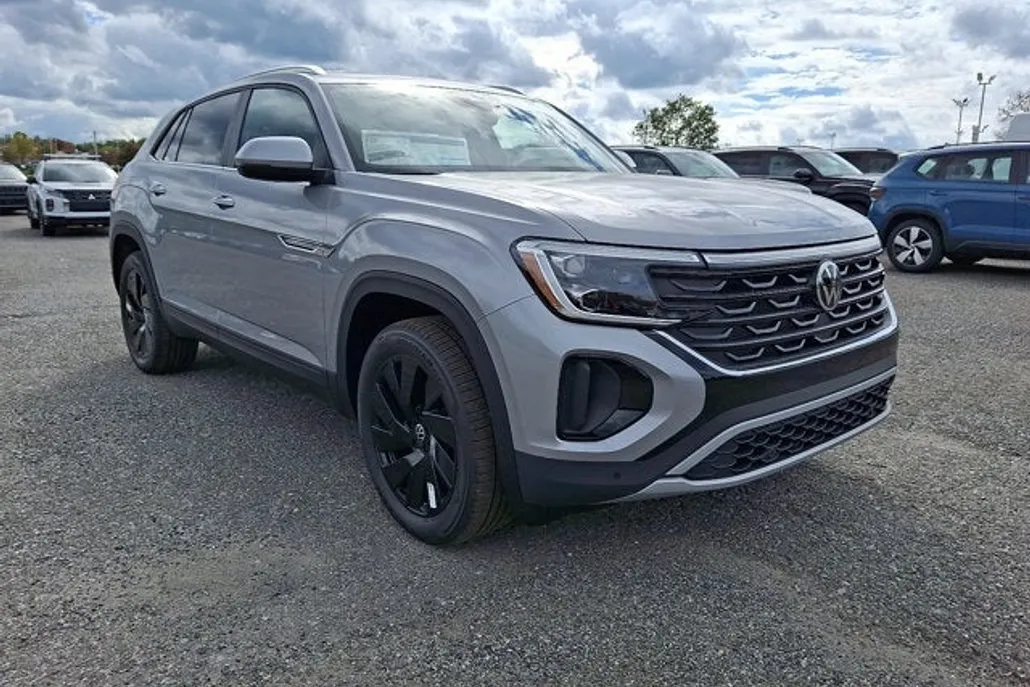 2026 Volkswagen Atlas Cross Sport SE Technology photo 1