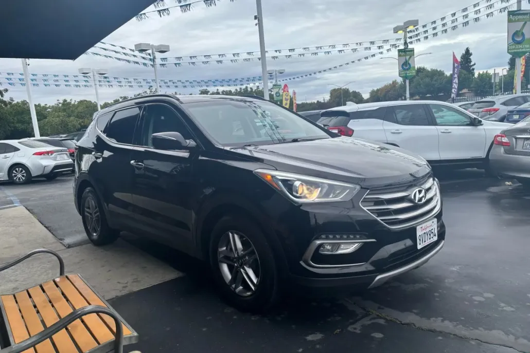 2017 Hyundai Santa Fe Sport photo 1