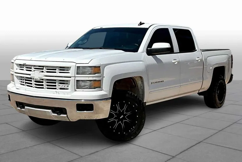 2015 Chevrolet Silverado 1500 LT photo 1