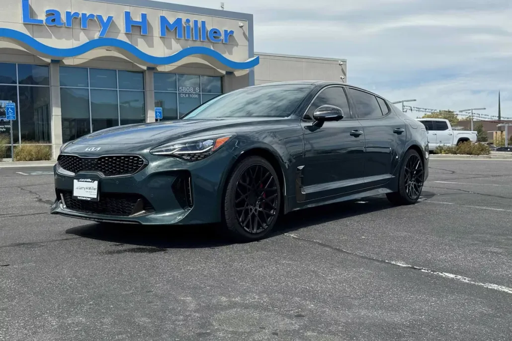 2023 Kia Stinger GT2 photo 1