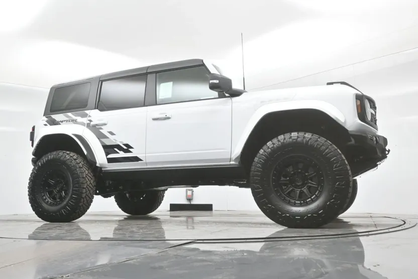 2024 Ford Bronco Raptor photo 1