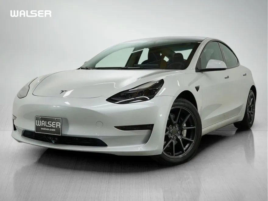 2023 Tesla Model 3 Long Range photo 1