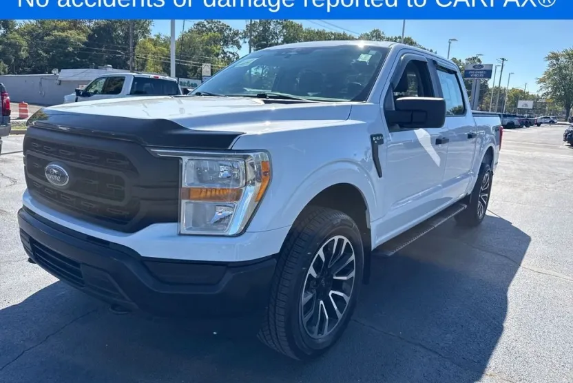 2022 Ford F-150 XL photo 1