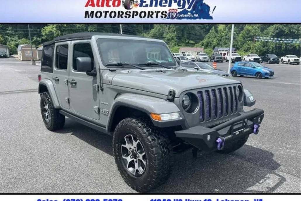 2018 Jeep Wrangler Unlimited Sahara photo 1