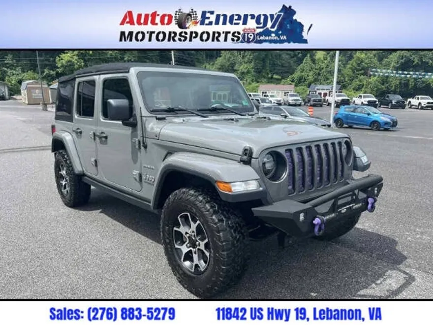 2018 Jeep Wrangler Unlimited Sahara photo 1