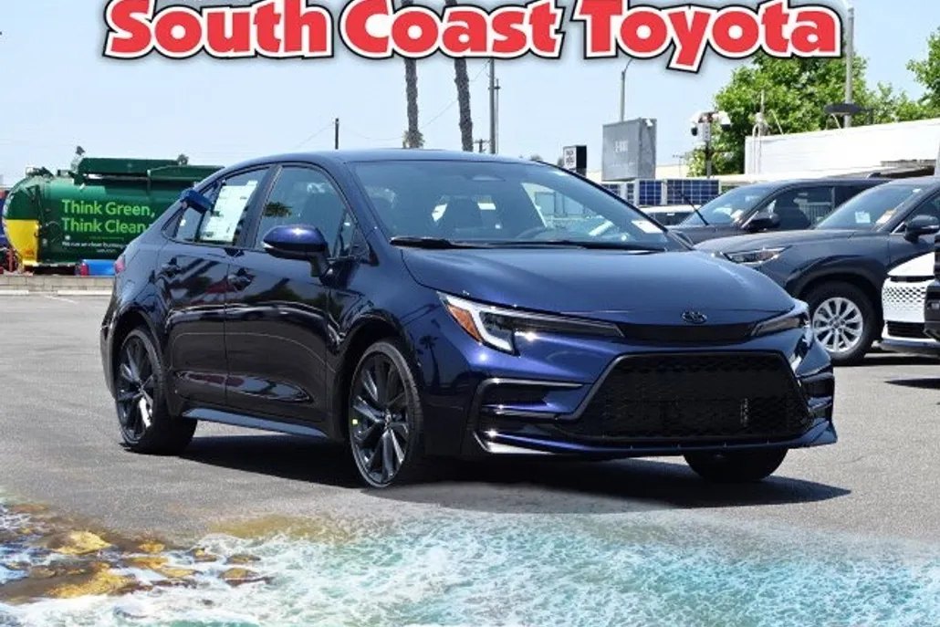 2025 Toyota Corolla SE photo 1