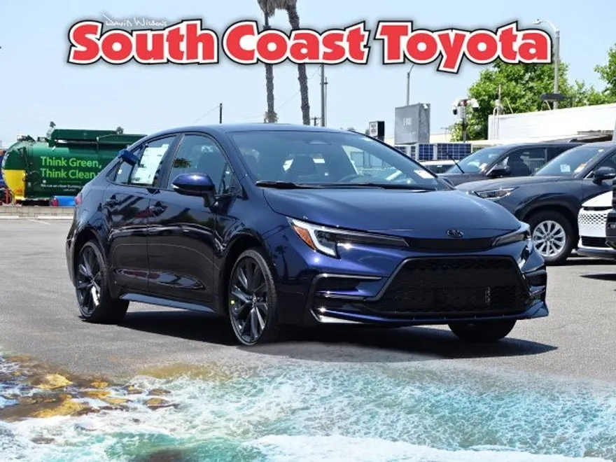 2025 Toyota Corolla SE photo 1