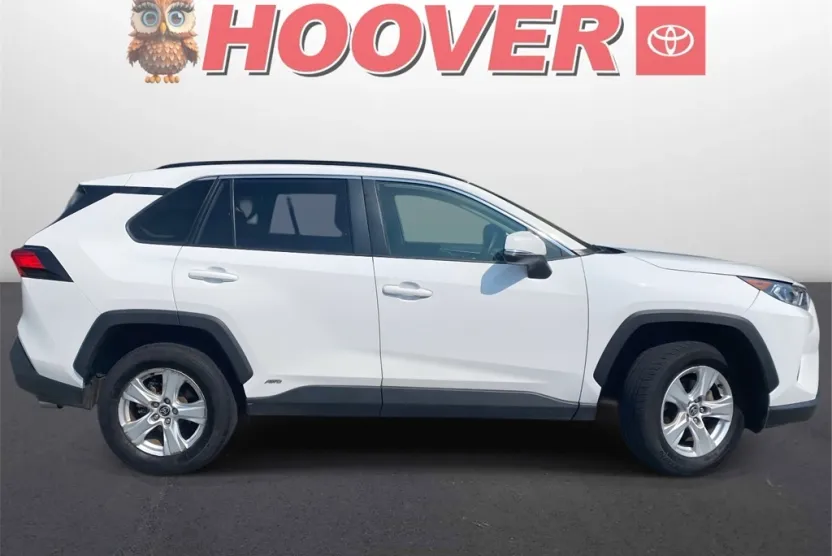 2021 Toyota RAV4 Hybrid XLE photo 1