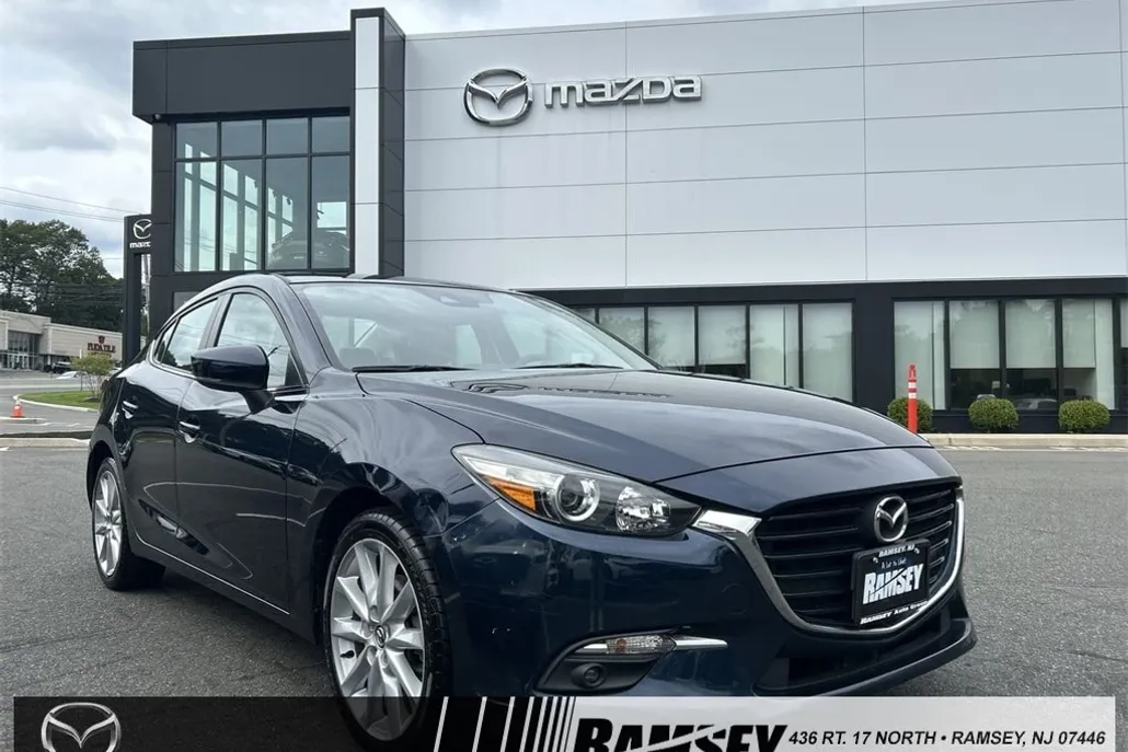 2017 Mazda Mazda3 Sedan Grand Touring photo 1