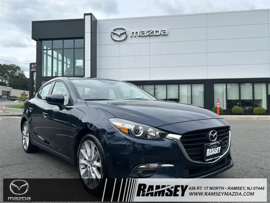 2017 Mazda Mazda3 Sedan Grand Touring photo 1