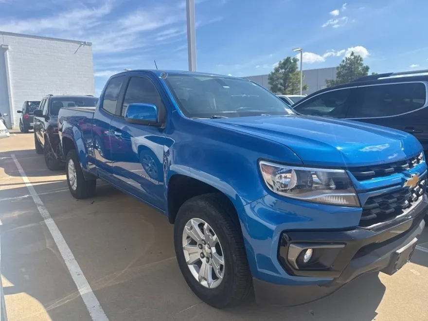 2022 Chevrolet Colorado LT photo 1