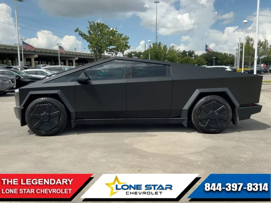 2024 Tesla Cybertruck Cyberbeast photo 1
