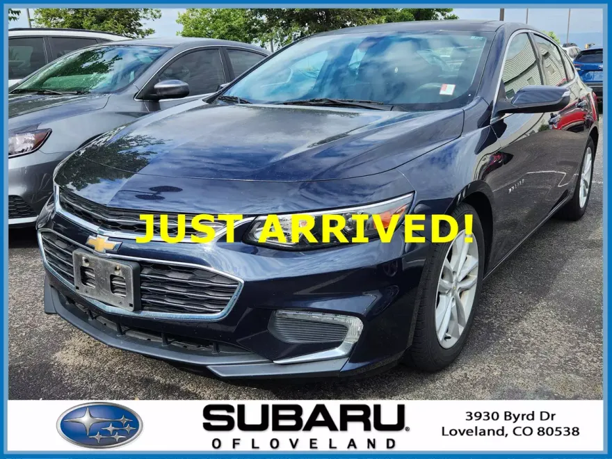 2017 Chevrolet Malibu 1LT photo 1