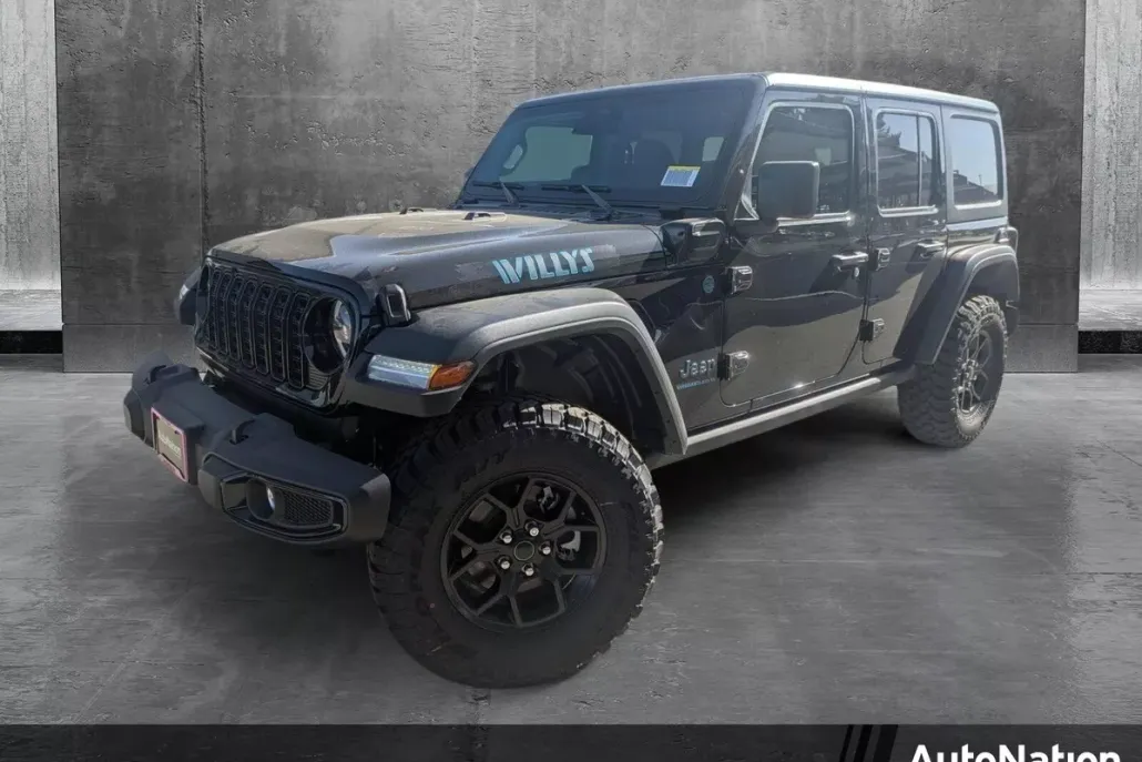 2025 Jeep Wrangler Sahara photo 1