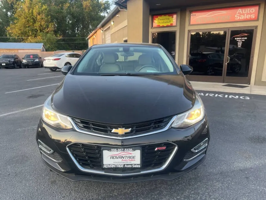2017 Chevrolet Cruze Premier photo 1