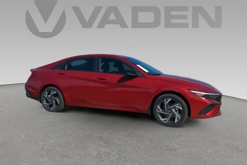 2025 Hyundai Elantra SEL Sport photo 1