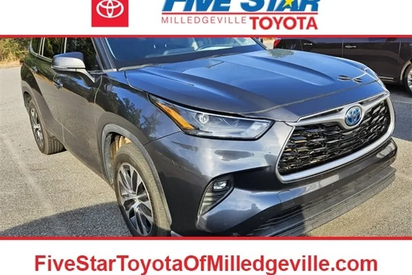 2022 Toyota Highlander Hybrid XLE photo 1