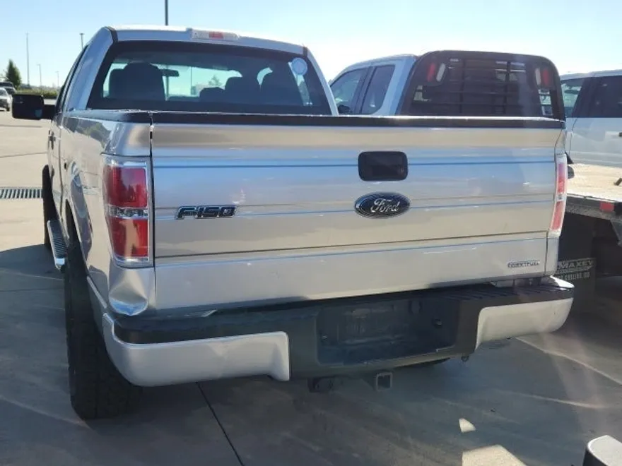 2013 Ford F-150 STX photo 1